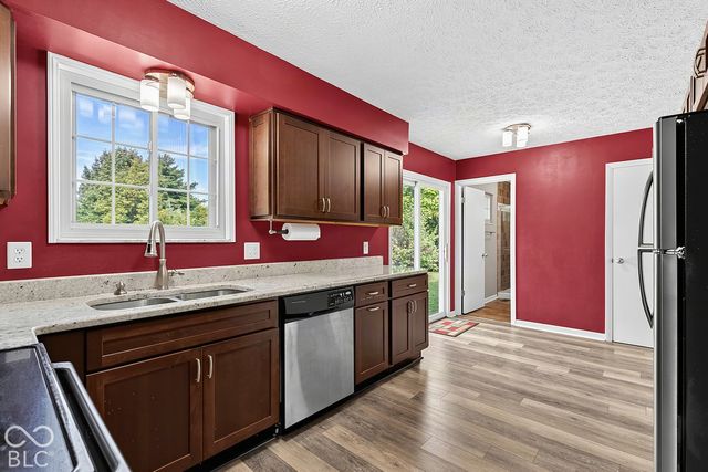 8440 W 88th Street, Indianapolis, IN 46278