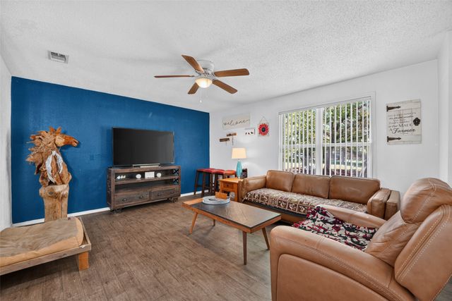 108 Meyers Avenue, Quinlan, TX 75474