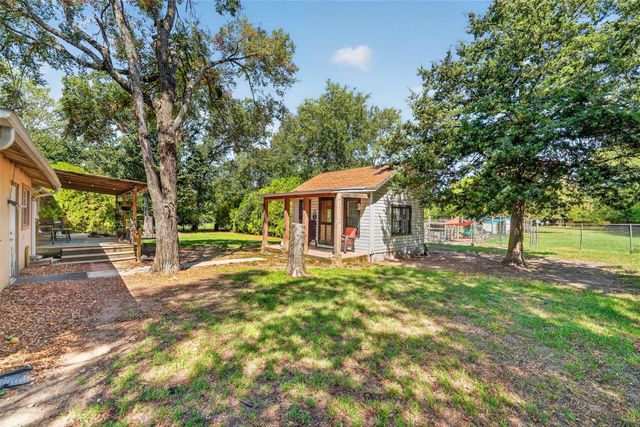 108 Meyers Avenue, Quinlan, TX 75474