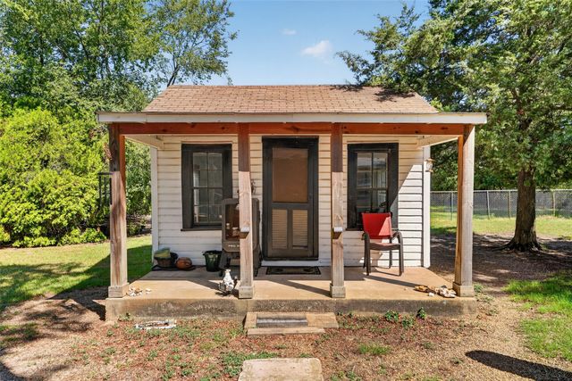 108 Meyers Avenue, Quinlan, TX 75474