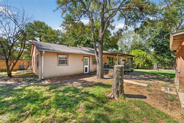 108 Meyers Avenue, Quinlan, TX 75474