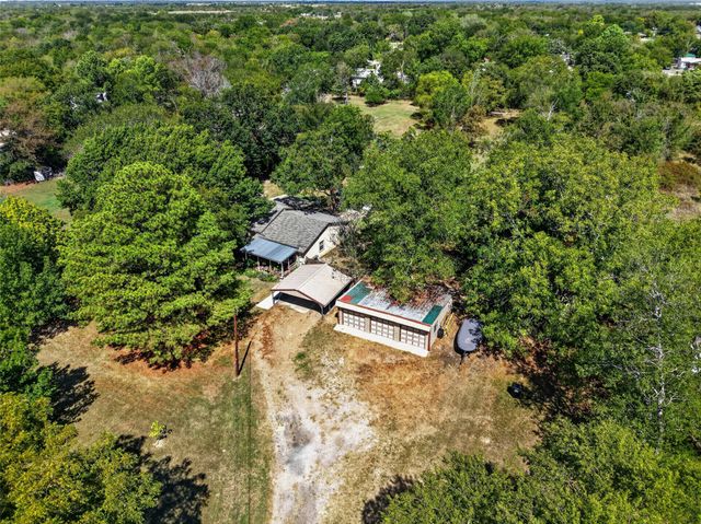 108 Meyers Avenue, Quinlan, TX 75474
