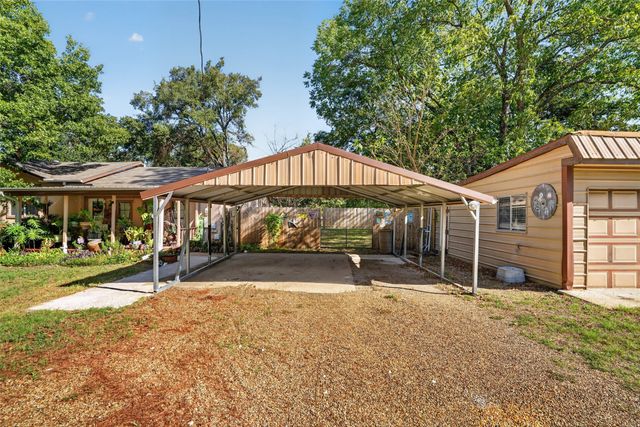108 Meyers Avenue, Quinlan, TX 75474