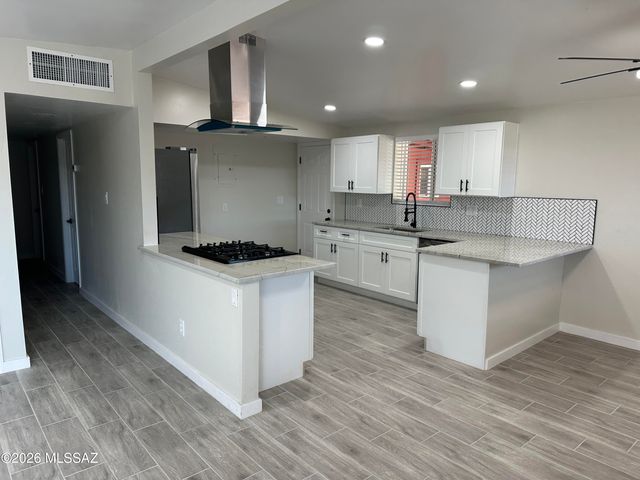 333 E Lee Street, Tucson, AZ 85705