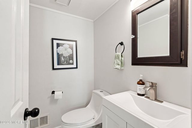 159 Pine Needle Street, Howell, NJ 07731