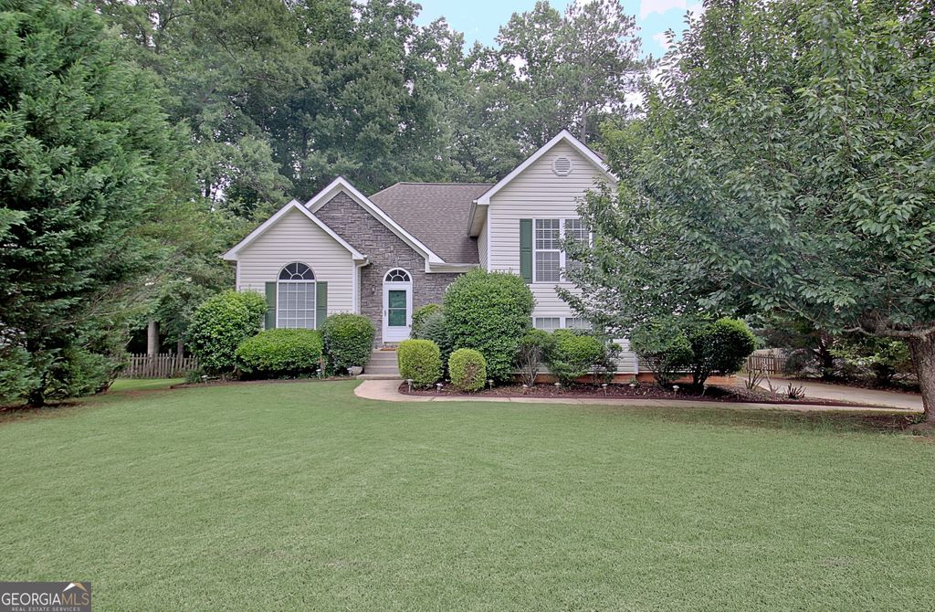 98 Pheasant Ridge, Newnan, GA 30265