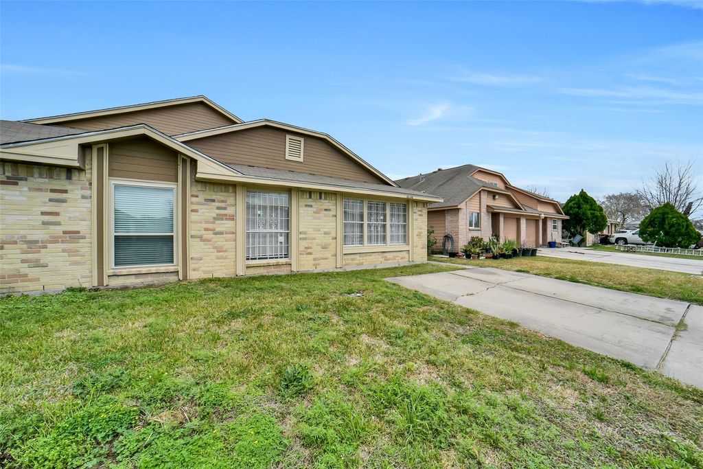 10036 Woodico Court, Houston, TX 77038