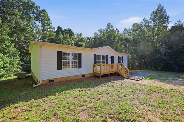 7623 Salem Chapel Road, Walnut Cove, NC 27052