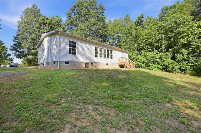 7623 Salem Chapel Road, Walnut Cove, NC 27052