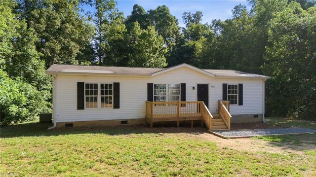 7623 Salem Chapel Road, Walnut Cove, NC 27052