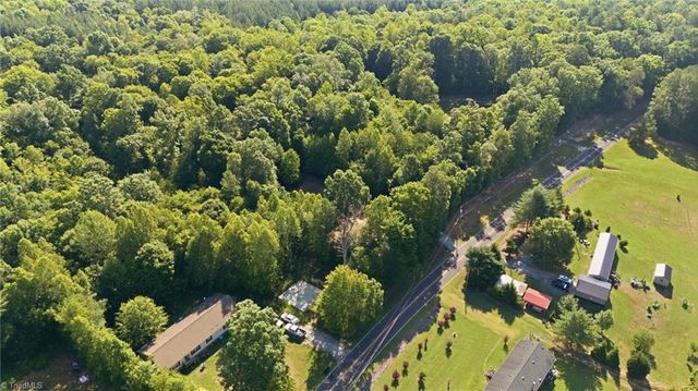 7623 Salem Chapel Road, Walnut Cove, NC 27052