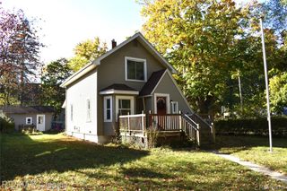 135 Park Avenue, Holly Village, MI 48442