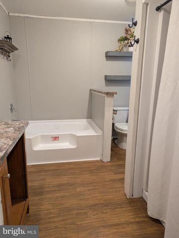 425 ARDMORE LN, Abbottstown, PA 17301