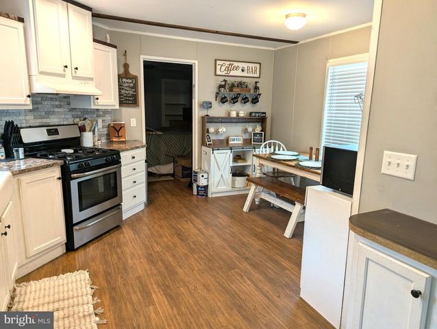 425 ARDMORE LN, Abbottstown, PA 17301