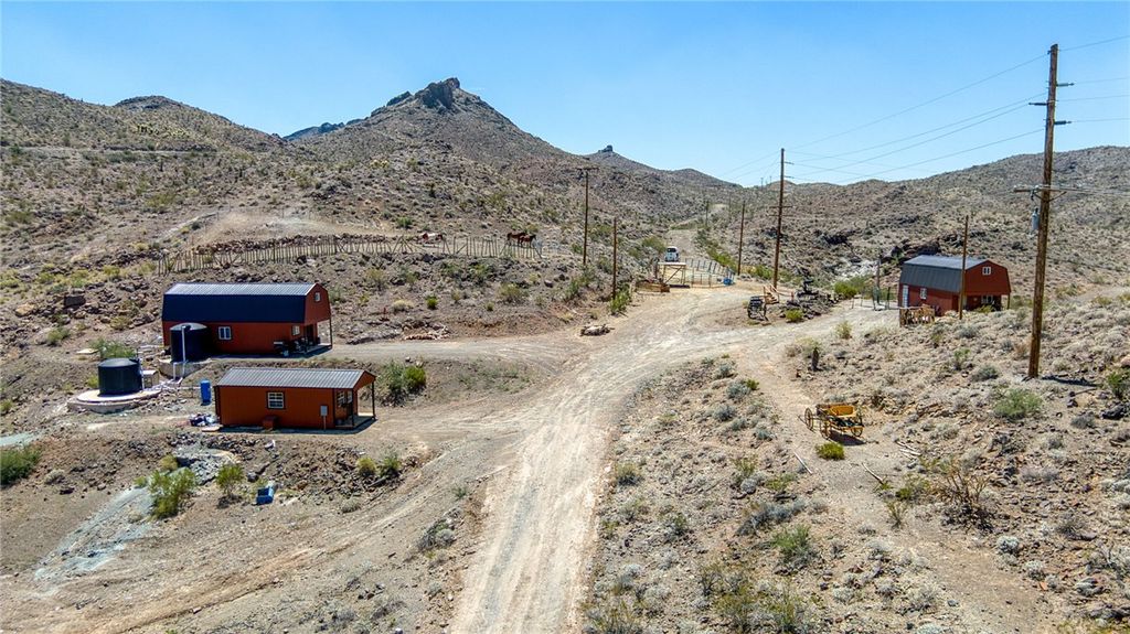 6351 S 7270 Street, Oatman, AZ 86433