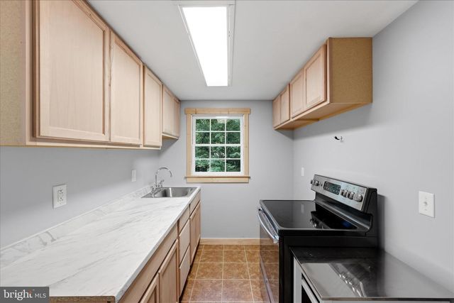 185 PLUM TREE LN, Berkeley Springs, WV 25411