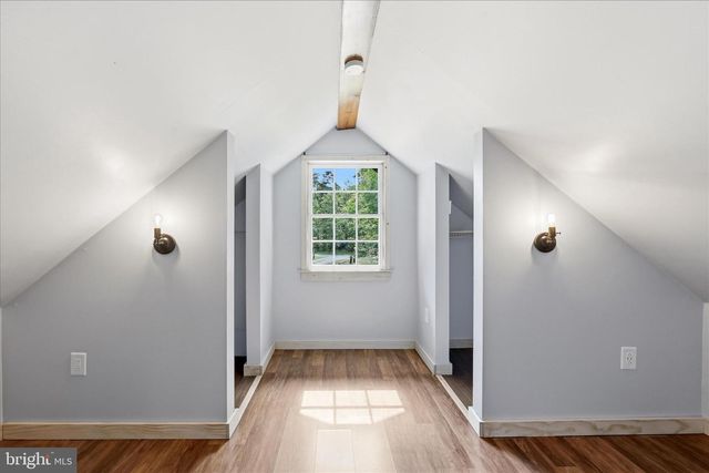 185 PLUM TREE LN, Berkeley Springs, WV 25411