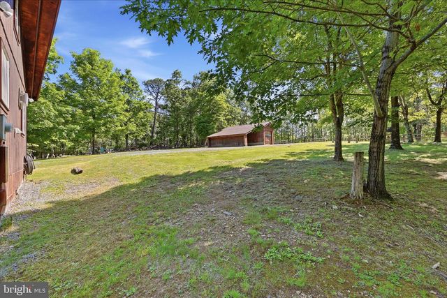 185 PLUM TREE LN, Berkeley Springs, WV 25411