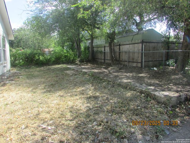 2116 McKinley, San Antonio, TX 78210