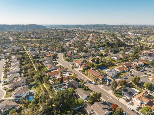 2927 Levante St, Carlsbad, CA 92009