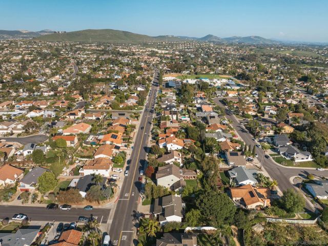 2927 Levante St, Carlsbad, CA 92009