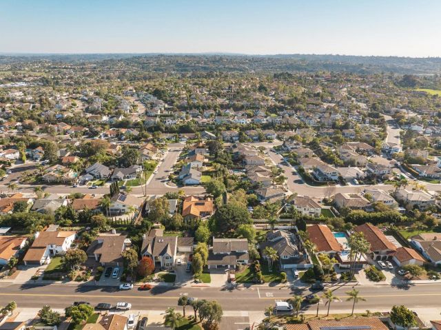 2927 Levante St, Carlsbad, CA 92009