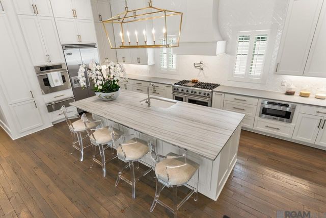 11526 Cypress Barn Dr, Baton Rouge, LA 70810