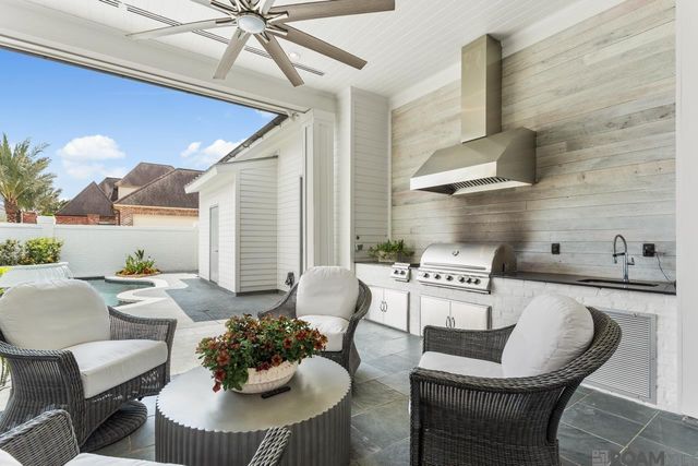 11526 Cypress Barn Dr, Baton Rouge, LA 70810