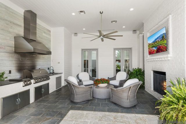 11526 Cypress Barn Dr, Baton Rouge, LA 70810