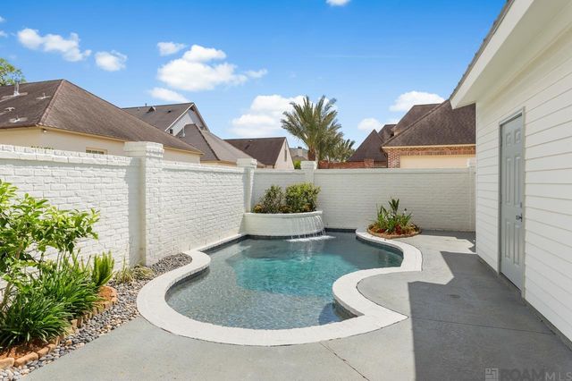 11526 Cypress Barn Dr, Baton Rouge, LA 70810