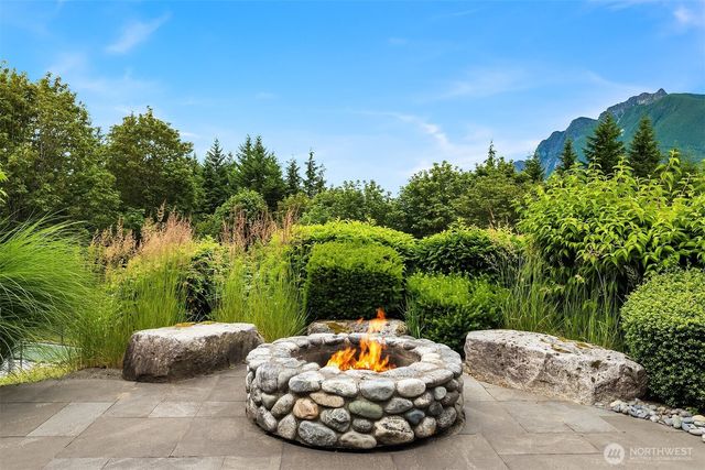 42618 SE 149th Place, North Bend, WA 98045
