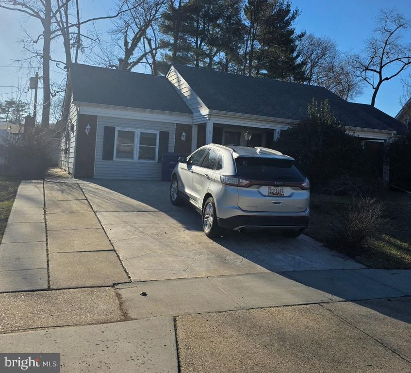 11 EDDINGTON LN, Willingboro, NJ 08046