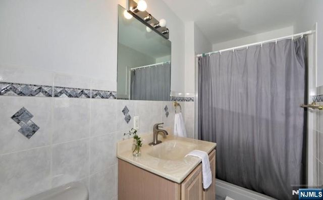 253 Delawanna Avenue, Clifton, NJ 07014