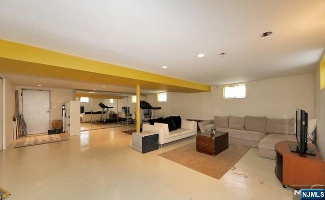 253 Delawanna Avenue, Clifton, NJ 07014