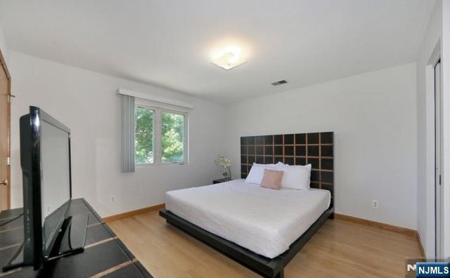 253 Delawanna Avenue, Clifton, NJ 07014