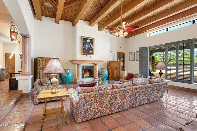 12513 E Jeffers Place, Tucson, AZ 85749