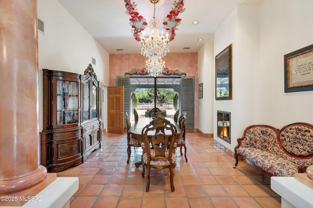 12513 E Jeffers Place, Tucson, AZ 85749