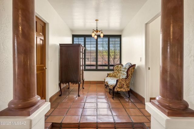 12513 E Jeffers Place, Tucson, AZ 85749