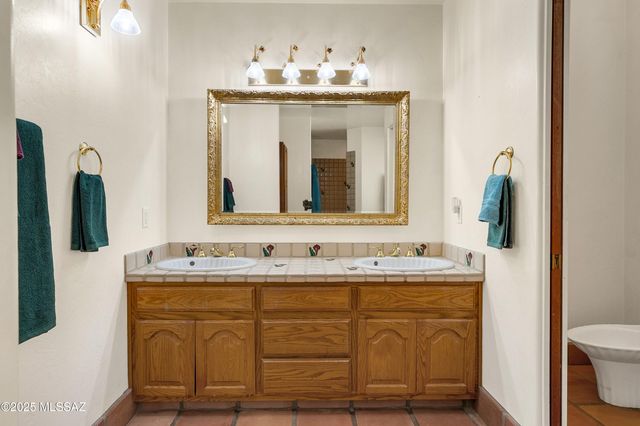 12513 E Jeffers Place, Tucson, AZ 85749