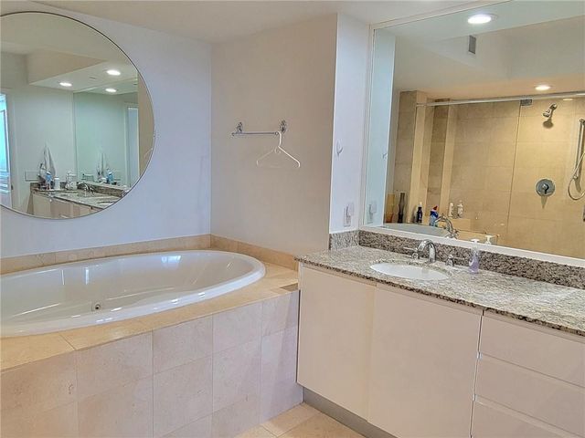 1830 S OCEAN Drive 5111, Hallandale Beach, FL 33009