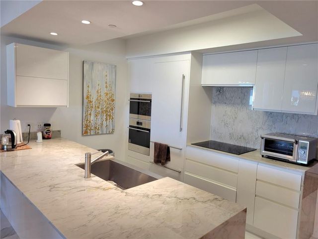 1830 S OCEAN Drive 5111, Hallandale Beach, FL 33009