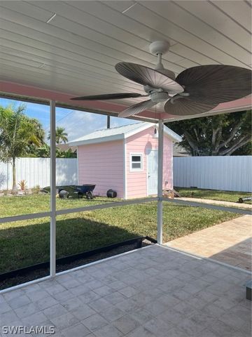 673 107th AVE N, Naples, FL 34108