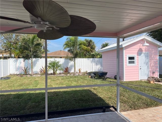 673 107th AVE N, Naples, FL 34108