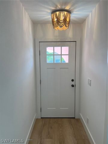 673 107th AVE N, Naples, FL 34108