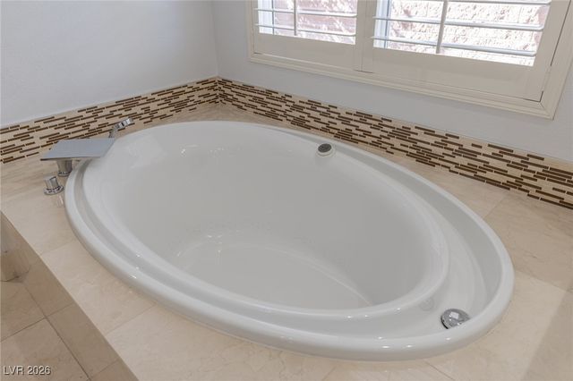 1353 River Spey Avenue, Henderson, NV 89012