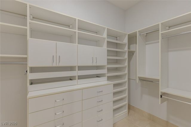 1353 River Spey Avenue, Henderson, NV 89012