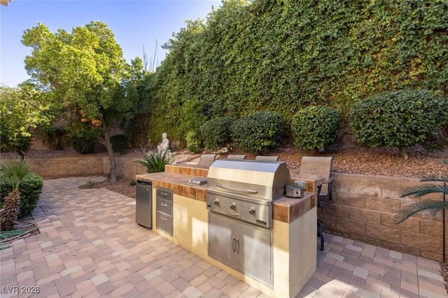 1353 River Spey Avenue, Henderson, NV 89012