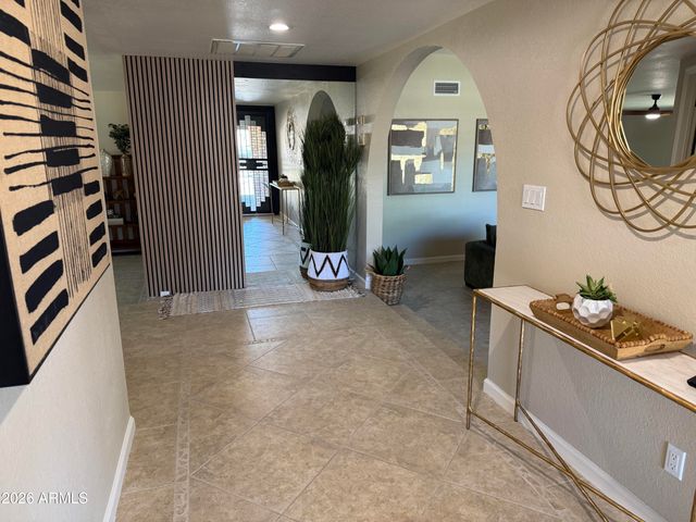 5911 E PEAK VIEW Road, Cave Creek, AZ 85331