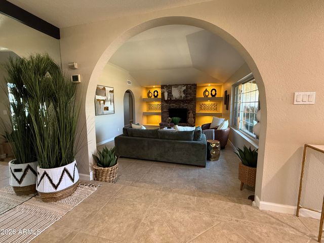 5911 E PEAK VIEW Road, Cave Creek, AZ 85331