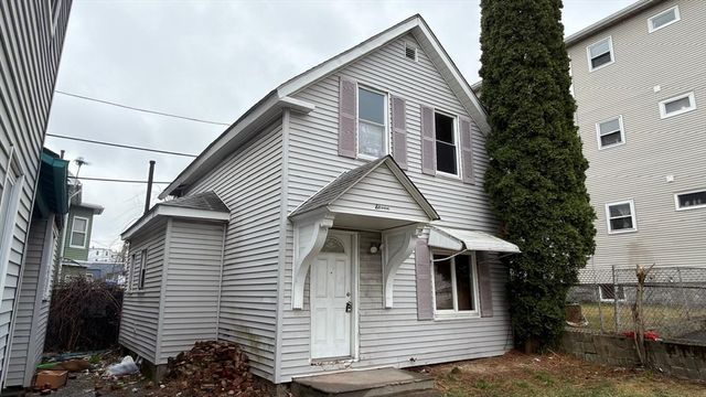 9-11 Barclay St, Worcester, MA 01604